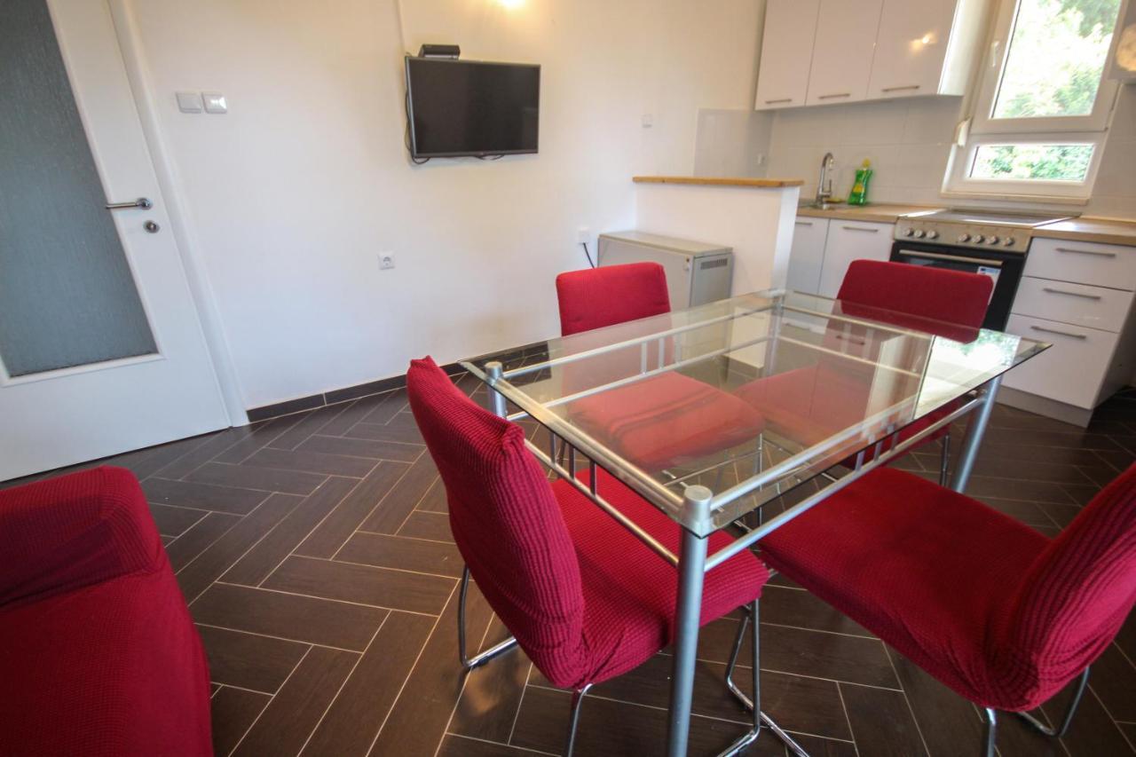 Cukon Holiday Home Медулин Екстериор снимка