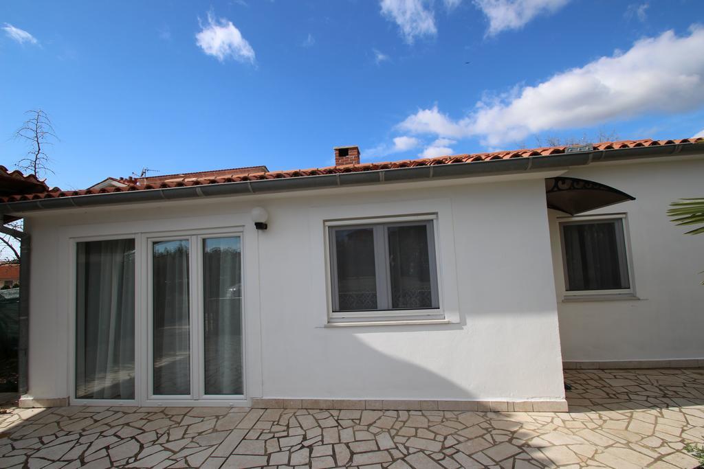 Cukon Holiday Home Медулин Екстериор снимка